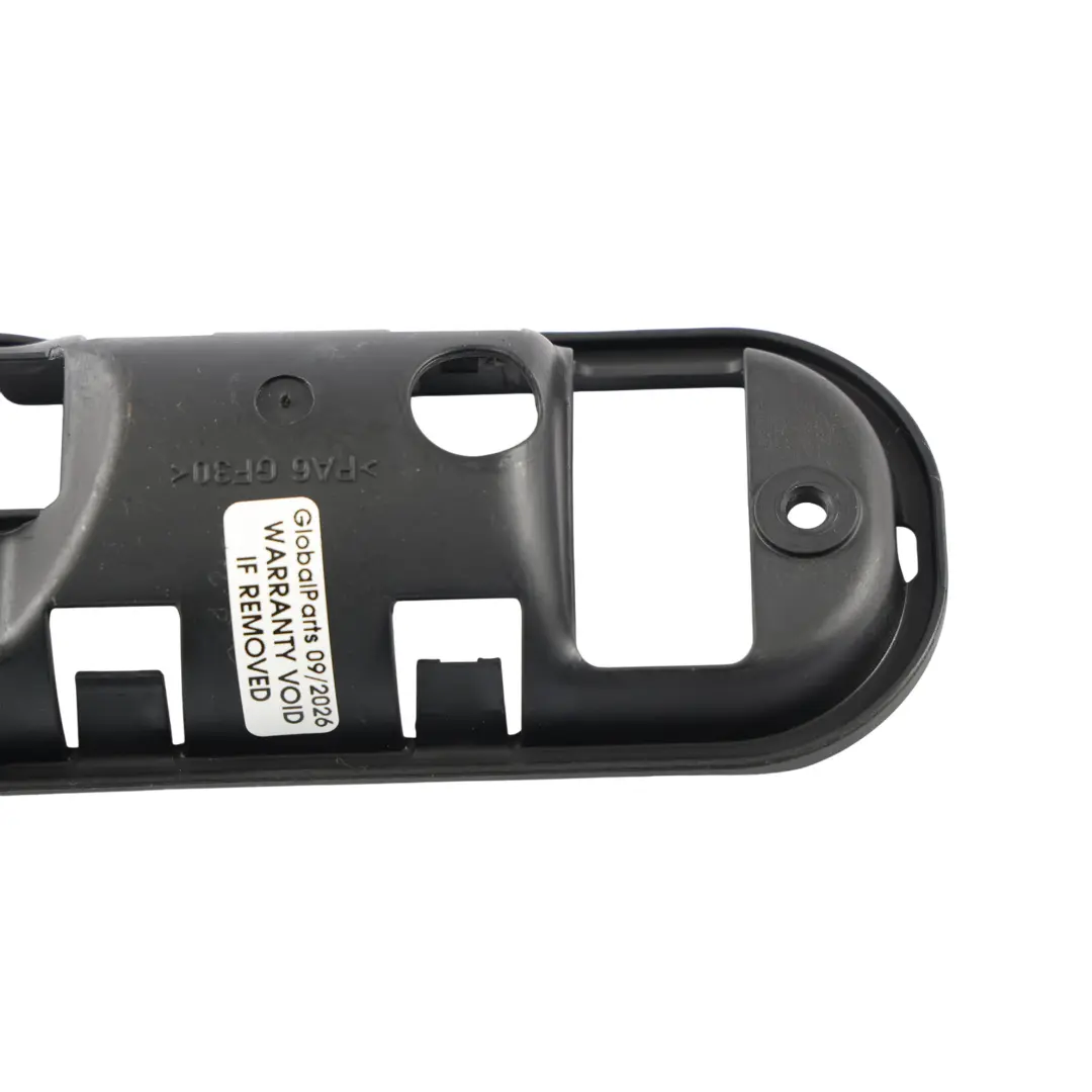 Ramka Klamki Wewnętrznej Drzwi Przód Tył Lewy do VW Golf Plus o numerze 5M0837197 VW Golf Plus Ramka Klamki Wewnętrznej Drzwi Przód Tył Lewy - SKU 5M0837197 - Numer Części 5M0837197