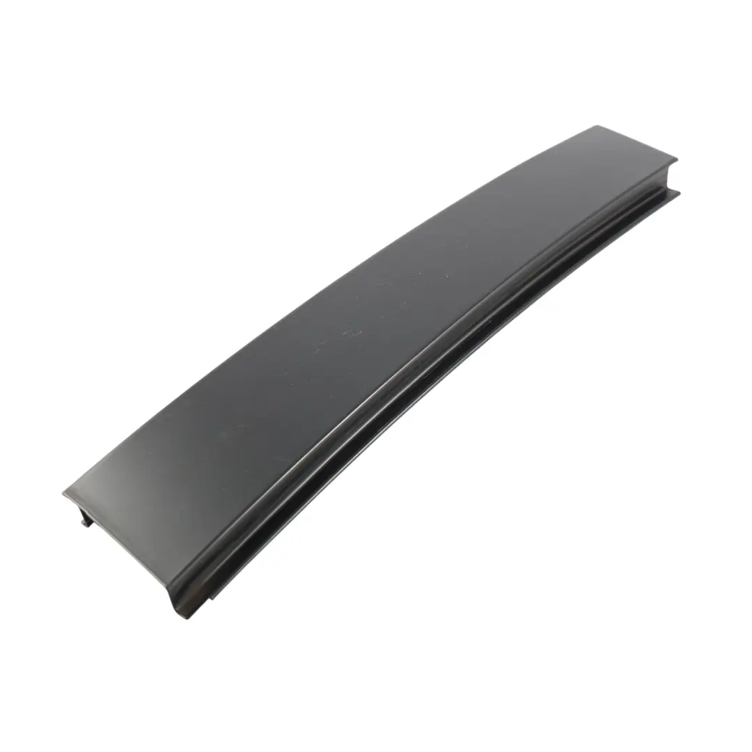 5M Baguette Vitre Porte Arrière Droite pour Volkswagen Golf Plus à propos du numéro de pièce 5M0839902 Volkswagen Golf Plus 5M Baguette Vitre Porte Arrière Droite - SKU 5M0839902 - Numéro de pièce 5M0839902