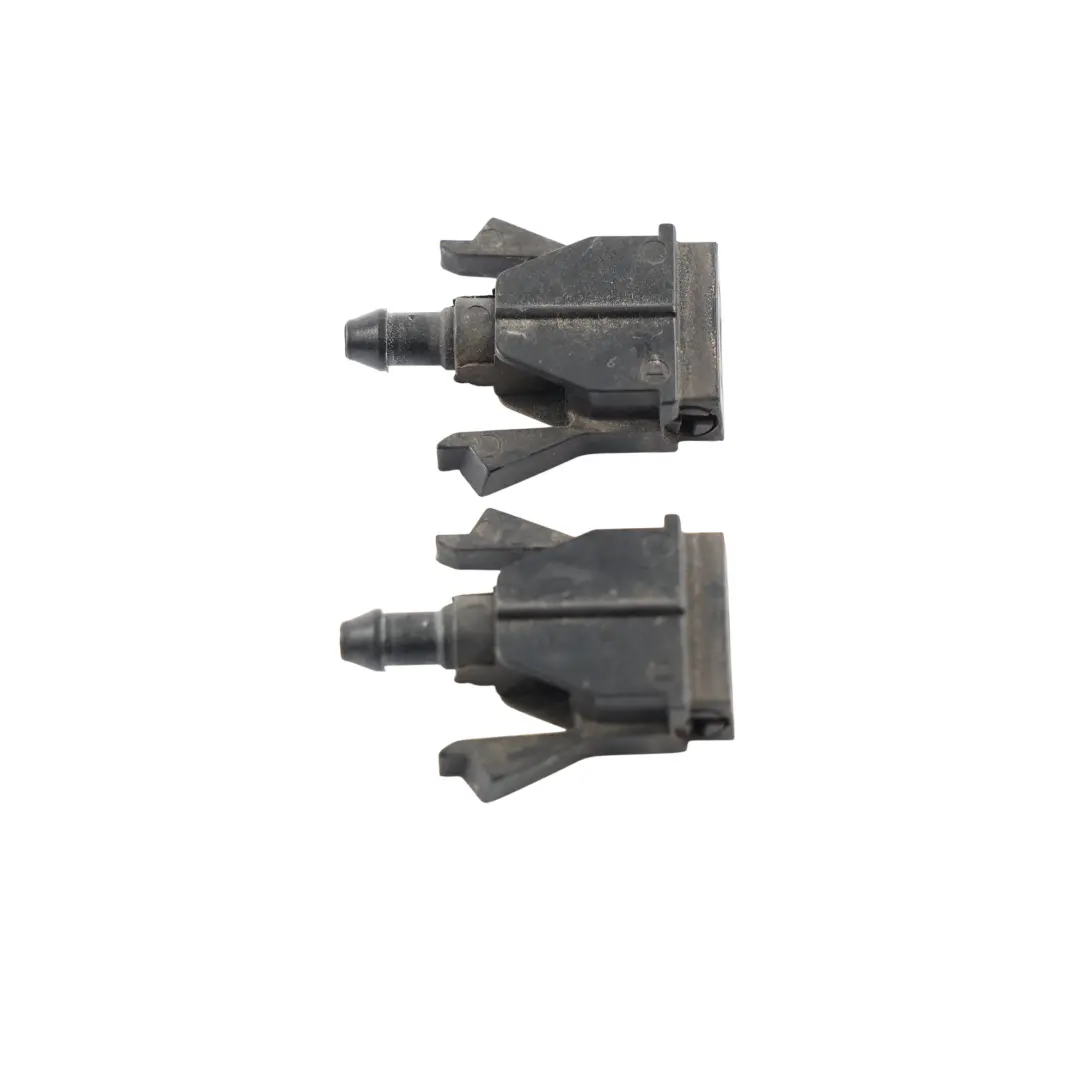 1P Windscreen Washer Spray Nozzle Jet X2 to Seat Leon with Part number 5P0955985B Seat Leon 1P Windscreen Washer Spray Nozzle Jet X2 - SKU 5P0955985B-1 - Part number 5P0955985B