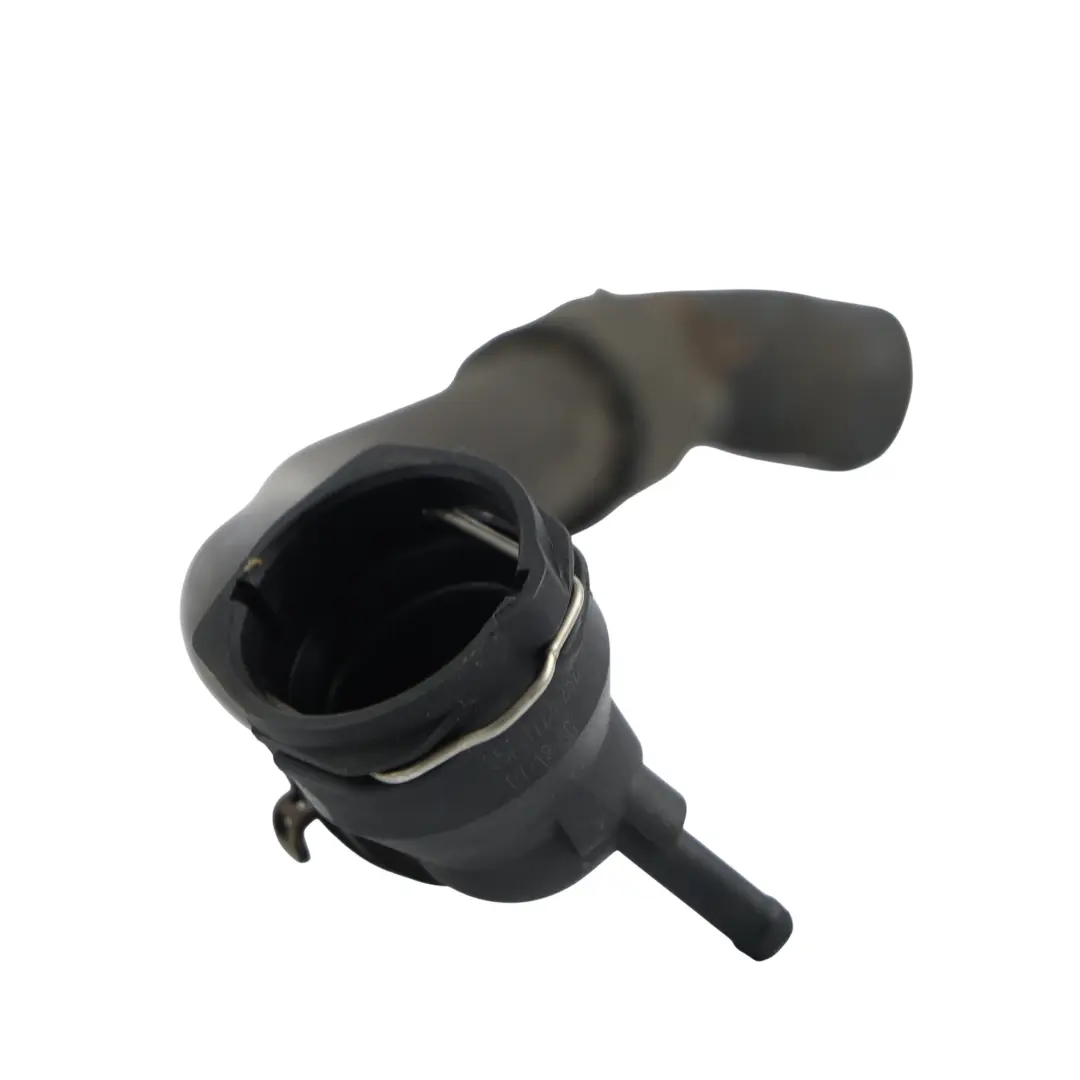 DFGA Tuyau Durite Liquide Refroidissement pour Audi A3 8V 35 TDI à propos du numéro de pièce 5Q0122101CM Audi A3 8V 35 TDI DFGA Tuyau Durite Liquide Refroidissement - SKU 5Q0122101CM-1 - Numéro de pièce 5Q0122101CM