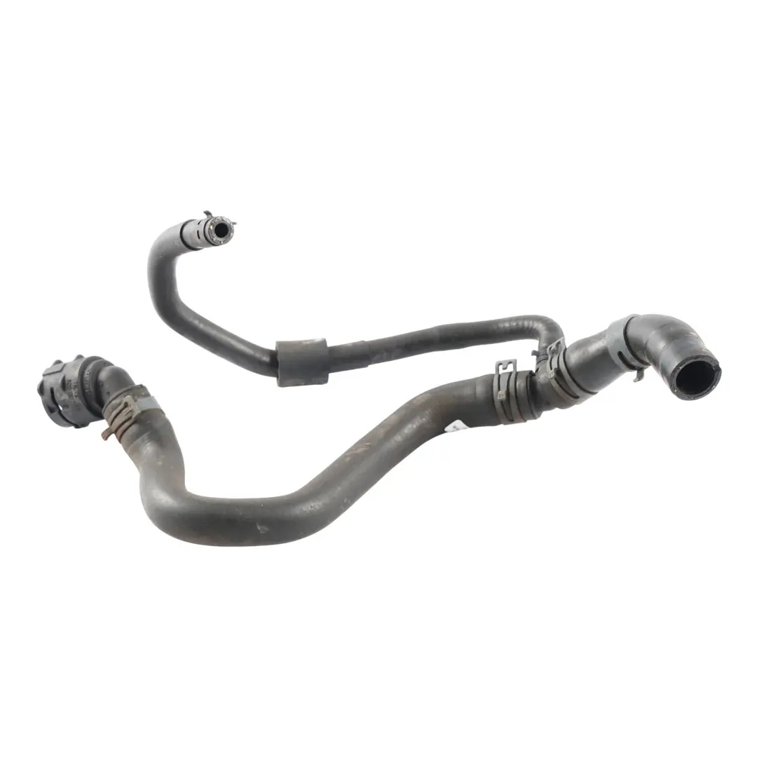 5G Tubo Acqua Refrigerante 1.4 TFSI Benzina per Audi A3 8V VW Golf con numero di parte 5Q0122157AT Audi A3 8V VW Golf 5G Tubo Acqua Refrigerante 1.4 TFSI Benzina - SKU 5Q0122157AT - Numero di parte 5Q0122157AT