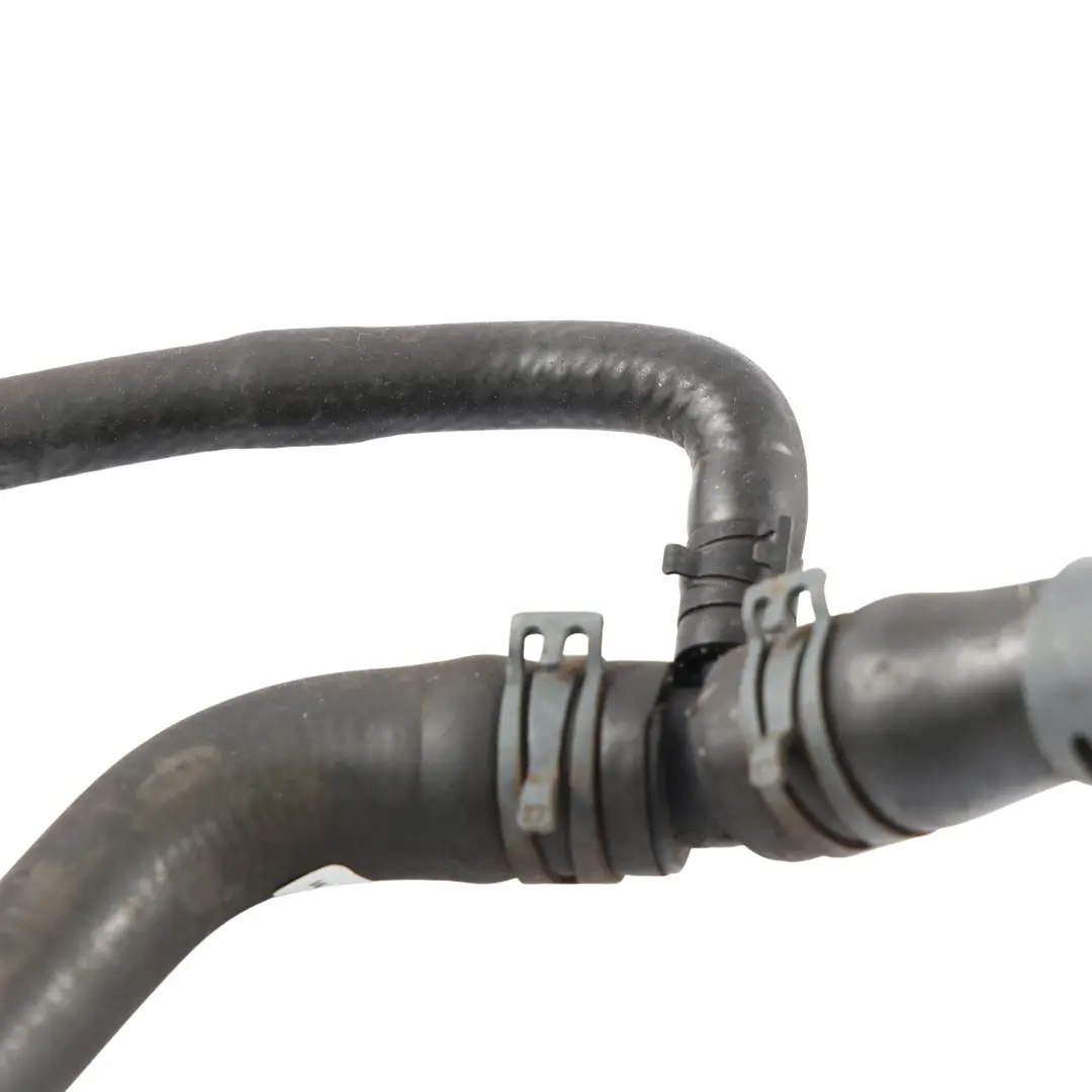 5G Tubo Acqua Refrigerante 1.4 TFSI Benzina per Audi A3 8V VW Golf con numero di parte 5Q0122157AT Audi A3 8V VW Golf 5G Tubo Acqua Refrigerante 1.4 TFSI Benzina - SKU 5Q0122157AT - Numero di parte 5Q0122157AT