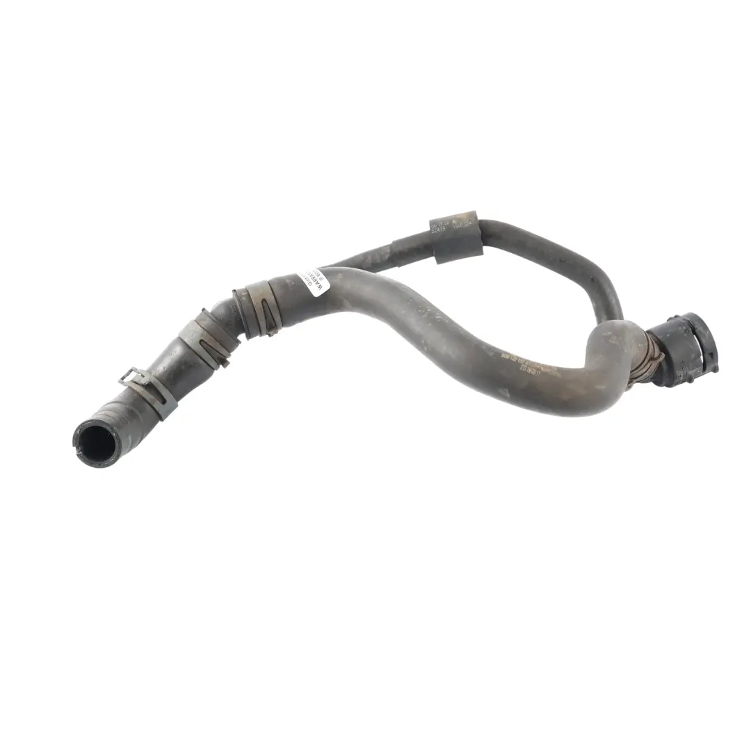 5G Tubo Acqua Refrigerante 1.4 TFSI Benzina per Audi A3 8V VW Golf con numero di parte 5Q0122157AT Audi A3 8V VW Golf 5G Tubo Acqua Refrigerante 1.4 TFSI Benzina - SKU 5Q0122157AT - Numero di parte 5Q0122157AT