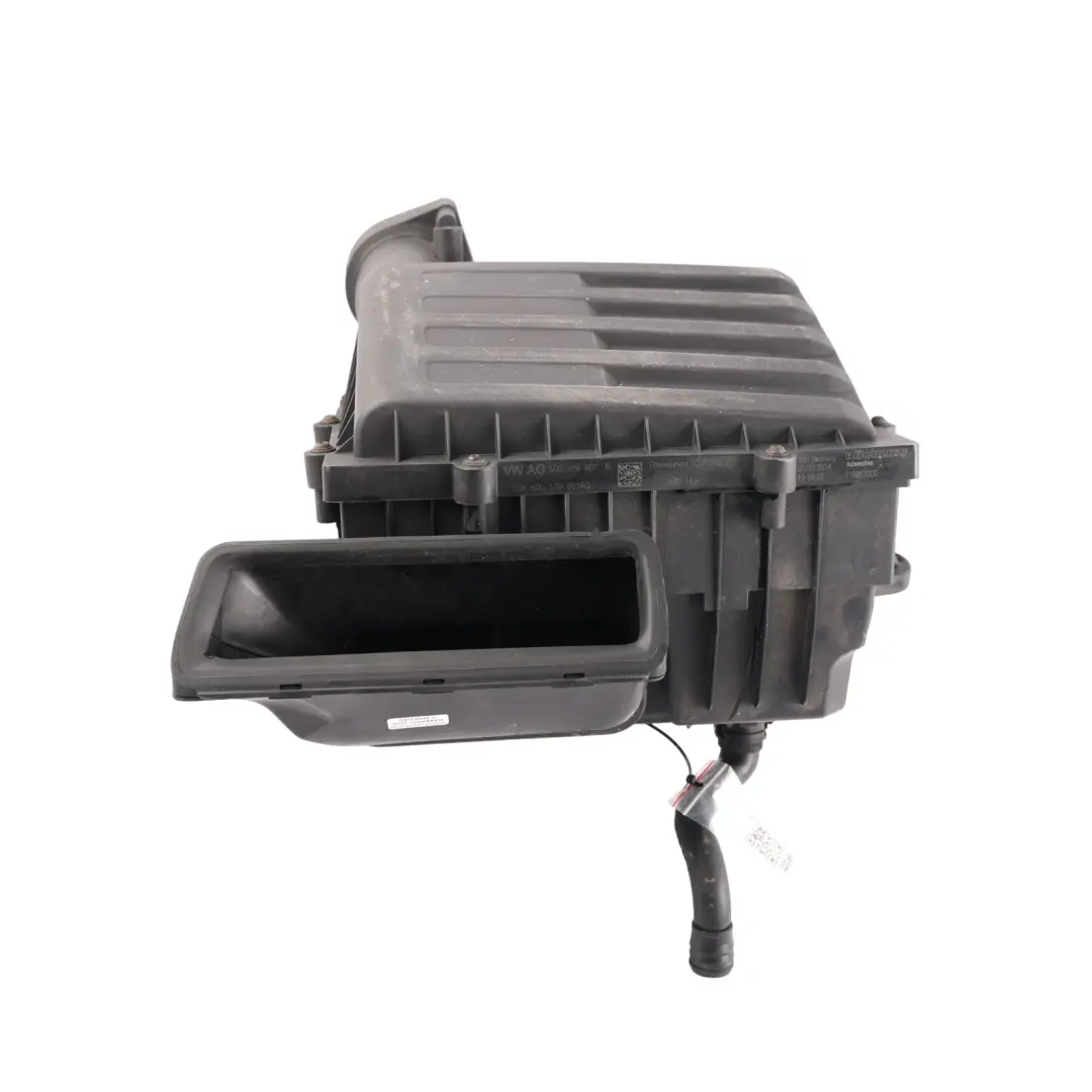 Audi A3 8V VW Golf Mk7 Air Filter Box Intake Silencer Housing - SKU 5Q0129607AE - Part number 5Q0129607AE
