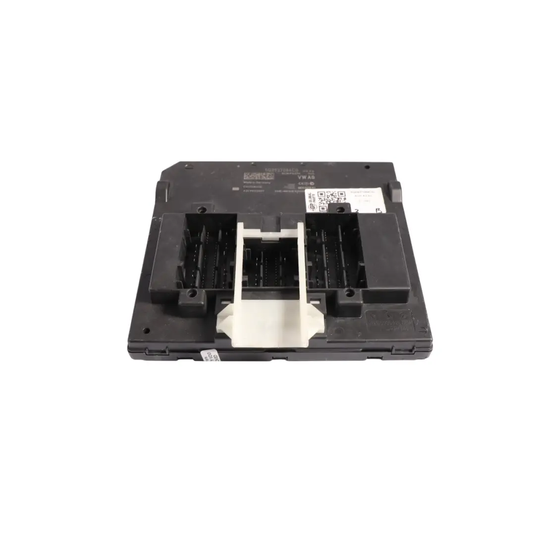 Convenience Body Control Module Unit ECU to Audi A3 8V BCM with Part number 5Q0937084CG Audi A3 8V BCM Convenience Body Control Module Unit ECU - SKU 5Q0937084CG - Part number 5Q0937084CG