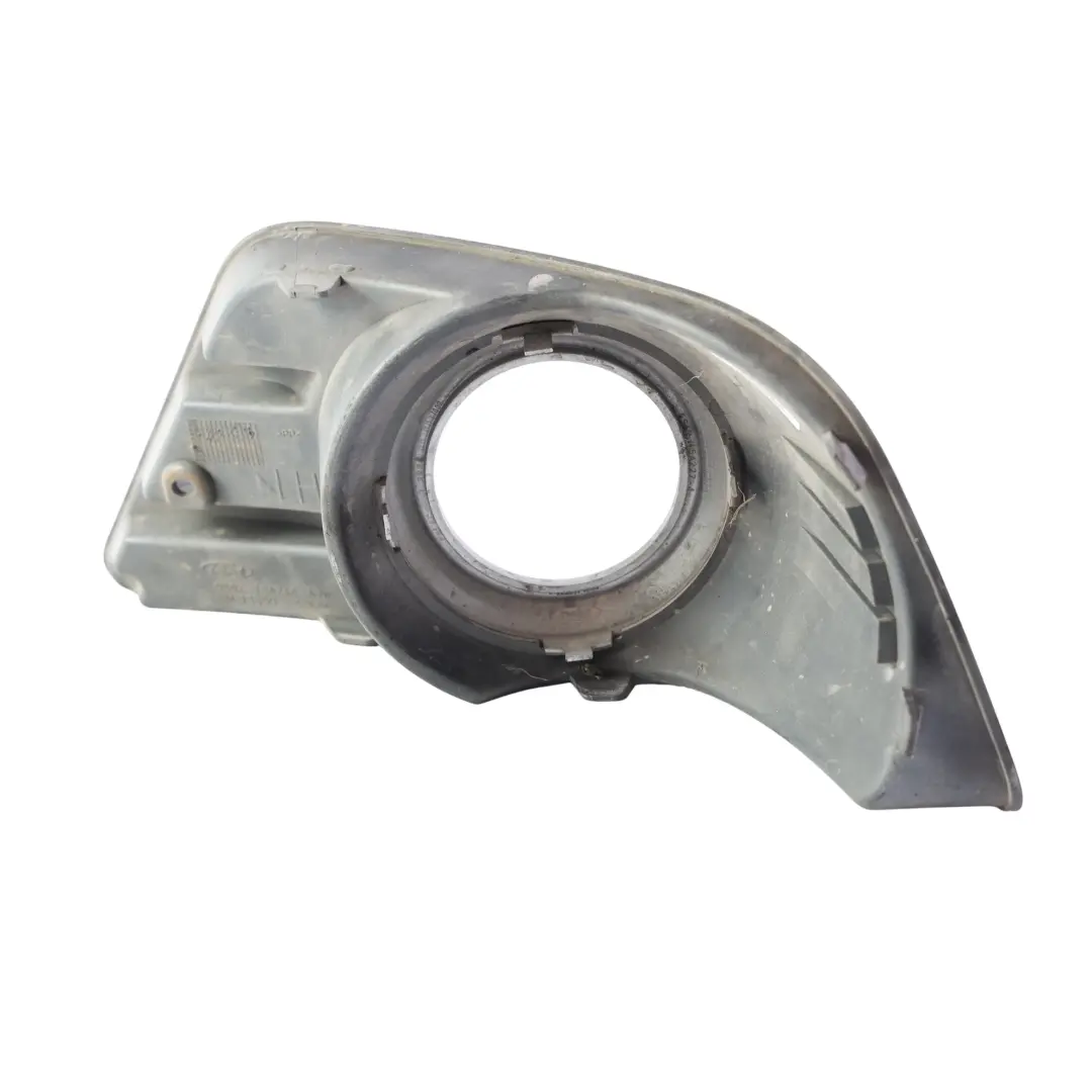 Ford Fiesta Mk5 Cornice Fendinebbia Anteriore Sinistra - SKU 5S6Y-15A246-ABW - Numero di parte 5S6Y-15A246-ABW