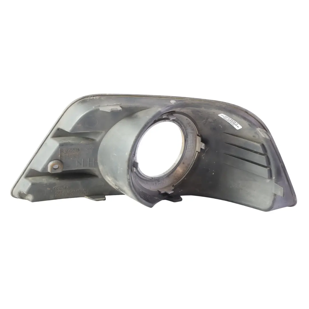 Ford Fiesta Mk5 Cornice Fendinebbia Anteriore Sinistra - SKU 5S6Y-15A246-ABW - Numero di parte 5S6Y-15A246-ABW