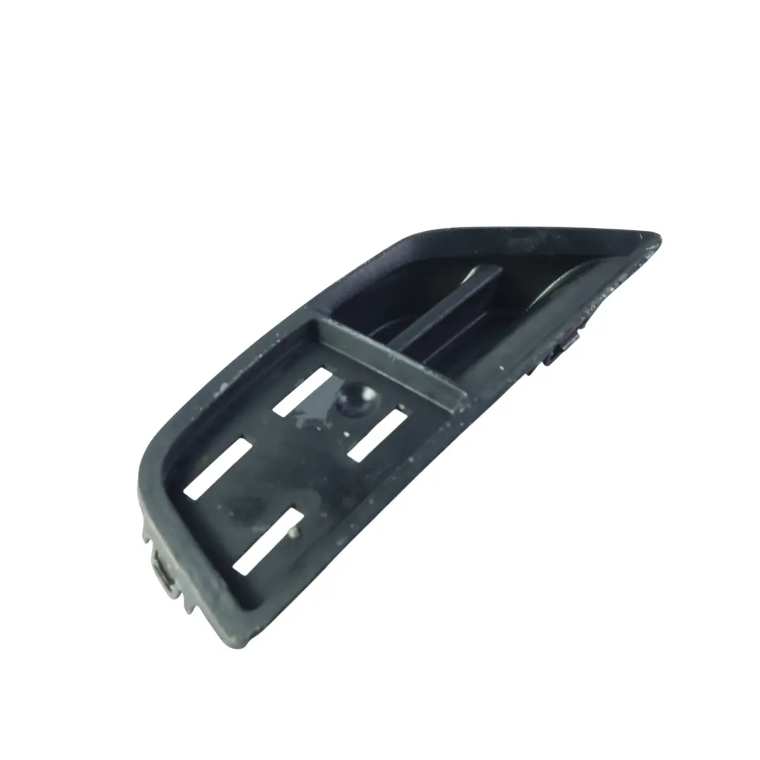 Ford Fiesta MK5 Uchwyt Mocowanie Odblasku Zderzaka Prawy Tył - SKU 5S6Y-17A817-A - Numer Części 5S6Y-17A817-A