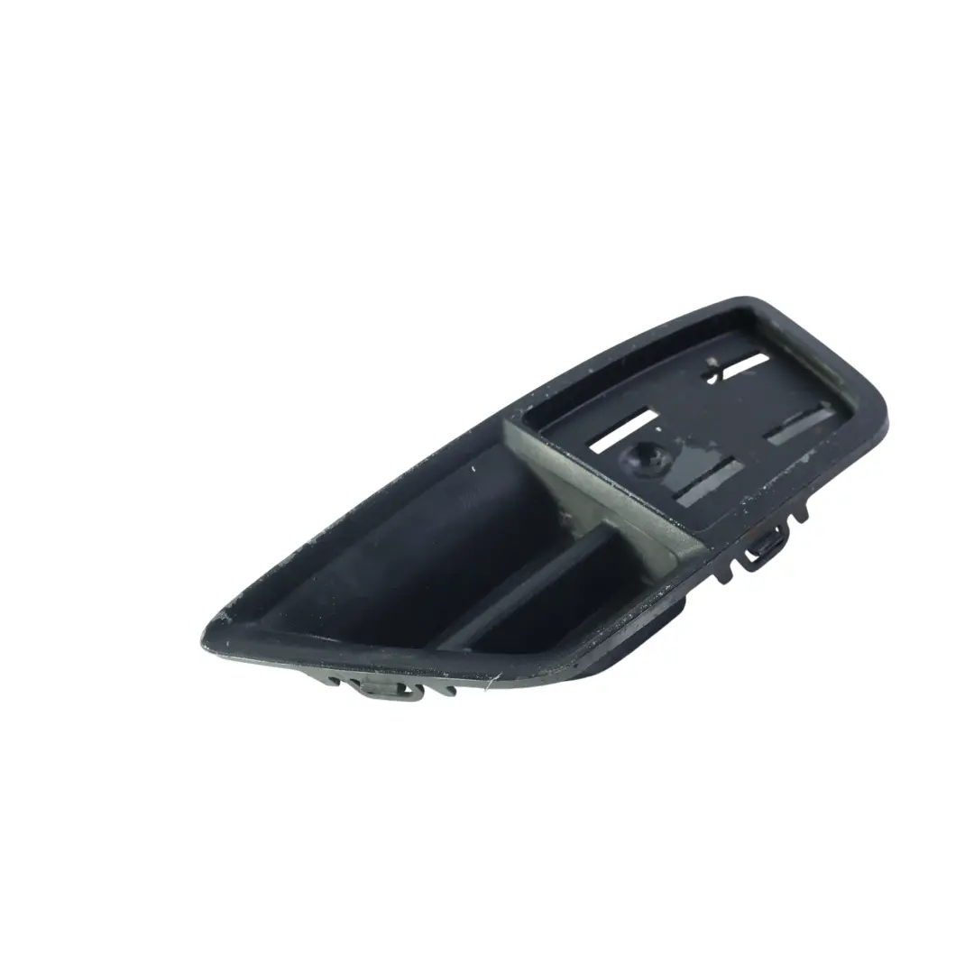 Ford Fiesta MK5 Uchwyt Mocowanie Odblasku Zderzaka Prawy Tył - SKU 5S6Y-17A817-A - Numer Części 5S6Y-17A817-A