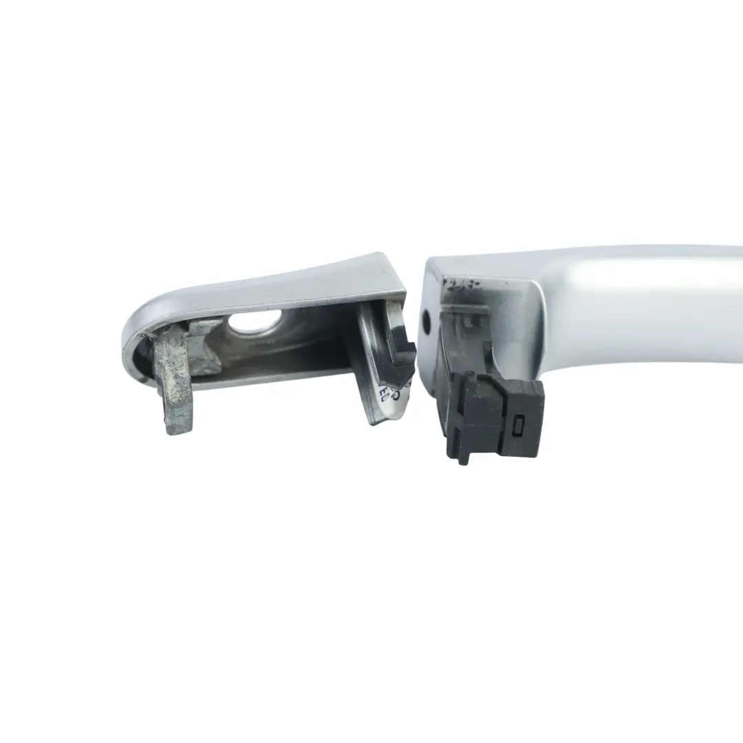 Mk5 Türgriff Hinten Links Rechts Silber für Ford Fiesta mit Teilenummer 5S6Y-B22404-ACW Ford Fiesta Mk5 Türgriff Hinten Links Rechts Silber - SKU 5S6Y-B22404-ACW - Teilenummer 5S6Y-B22404-ACW