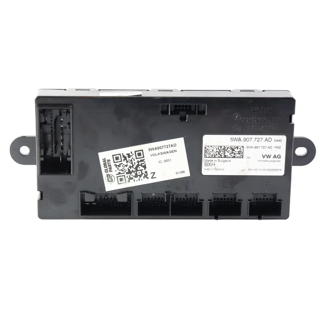Conditioning Heater Control Module ECU to Volkswagen Golf R CD1 Air with Part number 5WA907727AD Volkswagen Golf R CD1 Air Conditioning Heater Control Module ECU - SKU 5WA907727AD - Part number 5WA907727AD