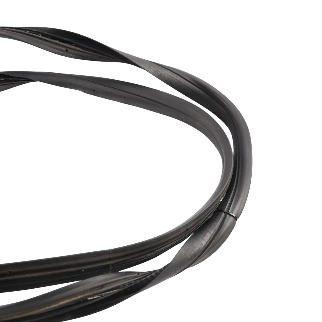 Mk1 Front Door Seal Rubber Weatherstrip Left Right N/O/S to Toyota Aygo with Part number 623110H014 Toyota Aygo Mk1 Front Door Seal Rubber Weatherstrip Left Right N/O/S - SKU 623110H014 - Part number 623110H014
