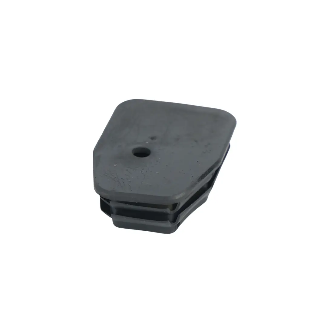 BMW E60 E61 E63 E64 E65 Bouchon Aveugle Bras Suspension Essieu Avant - SKU 6757537 - Numéro de pièce 6757537