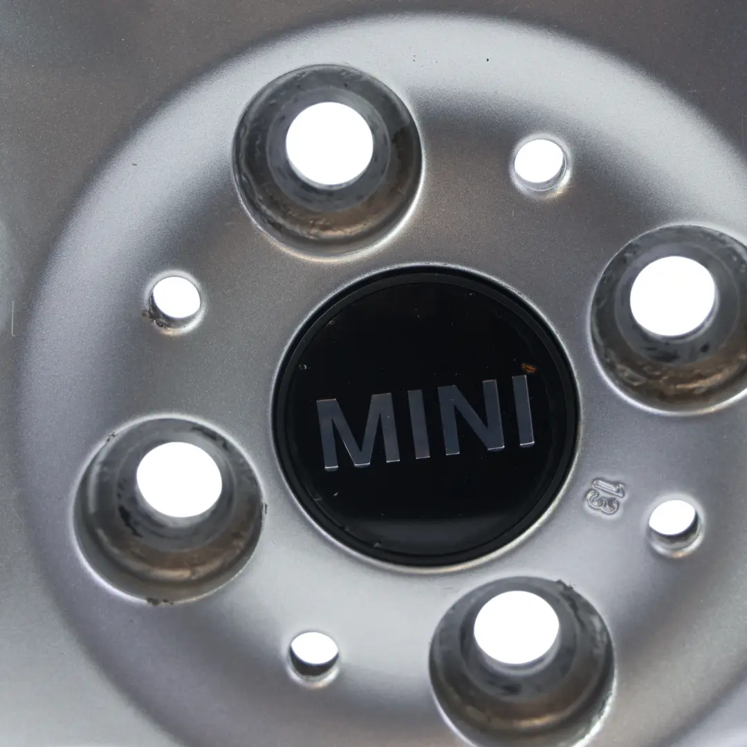 Jante Alliage Argent 15" 5,5J 5-Start Spooler 100 pour Mini One R50 R55 R56 à propos du numéro de pièce 6768498 Mini One R50 R55 R56 Jante Alliage Argent 15" 5,5J 5-Start Spooler 100 - SKU 6768498-2 - Numéro de pièce 6768498