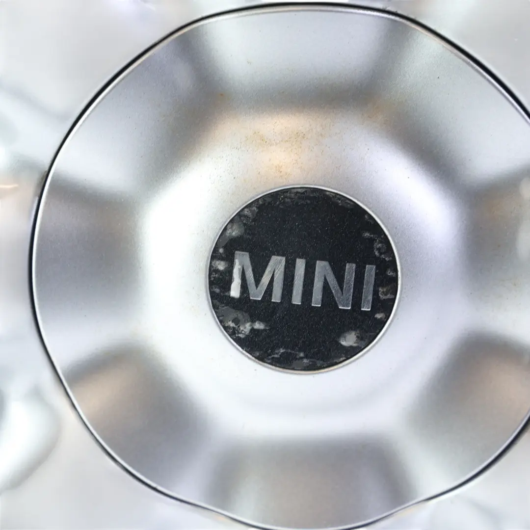 Cerchio In Lega Argento 17" 7J Crown Spoke 104 per Mini Cooper R50 R55 R56 R57 con numero di parte 6769411 Mini Cooper R50 R55 R56 R57 Cerchio In Lega Argento 17" 7J Crown Spoke 104 - SKU 6769411-5 - Numero di parte 6769411