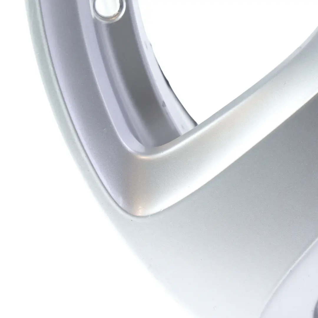 Silber Rad Alufelge 17" 7,5J ET:20 Styling 243 für BMW E60 E61 mit Teilenummer 6777346 BMW E60 E61 Silber Rad Alufelge 17" 7,5J ET:20 Styling 243 - SKU 6777346-1 - Teilenummer 6777346