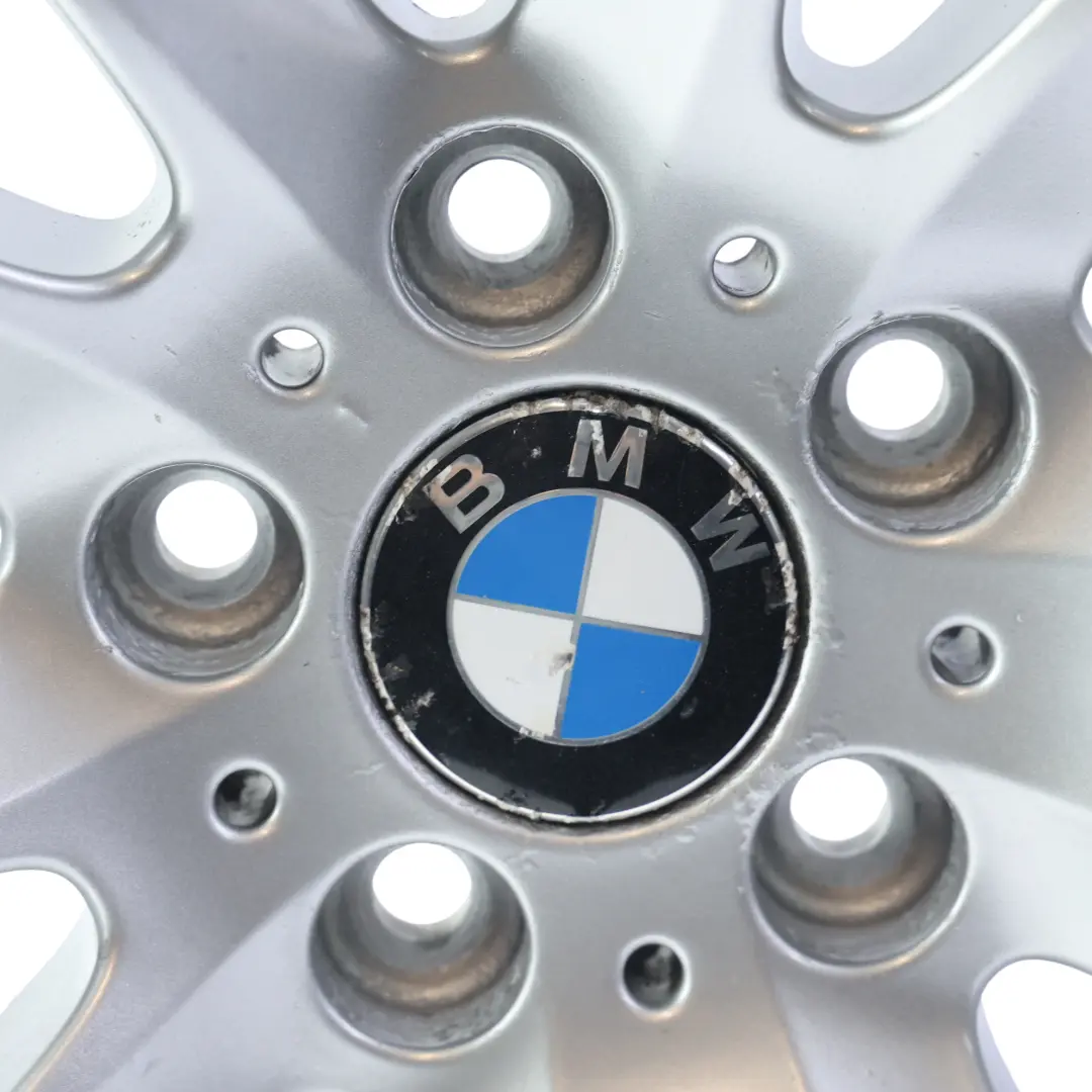 Alu Felge Alufelge 17" Radiale Speiche 244 7,5J ET:20 für BMW 5 er E60 E61 mit Teilenummer 6777347 BMW 5 er E60 E61 Alu Felge Alufelge 17" Radiale Speiche 244 7,5J ET:20 - SKU 6777347-1 - Teilenummer 6777347