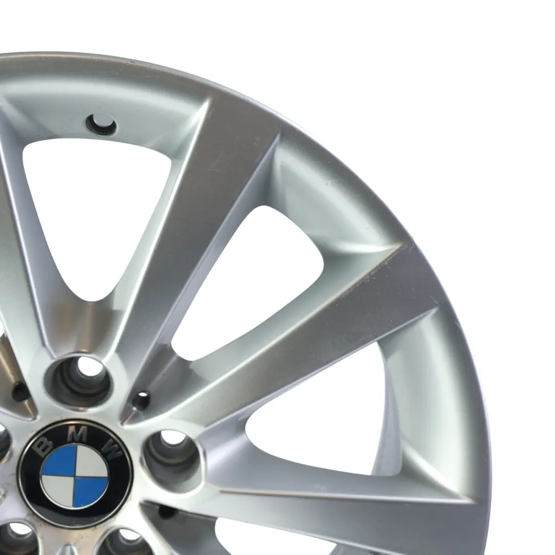 Silber Alu Felge Alufelge 18" V-Speiche 328 8J ET:30 für BMW F06 F10 F11 mit Teilenummer 6790173 BMW F06 F10 F11 Silber Alu Felge Alufelge 18" V-Speiche 328 8J ET:30 - SKU 6790173-1 - Teilenummer 6790173