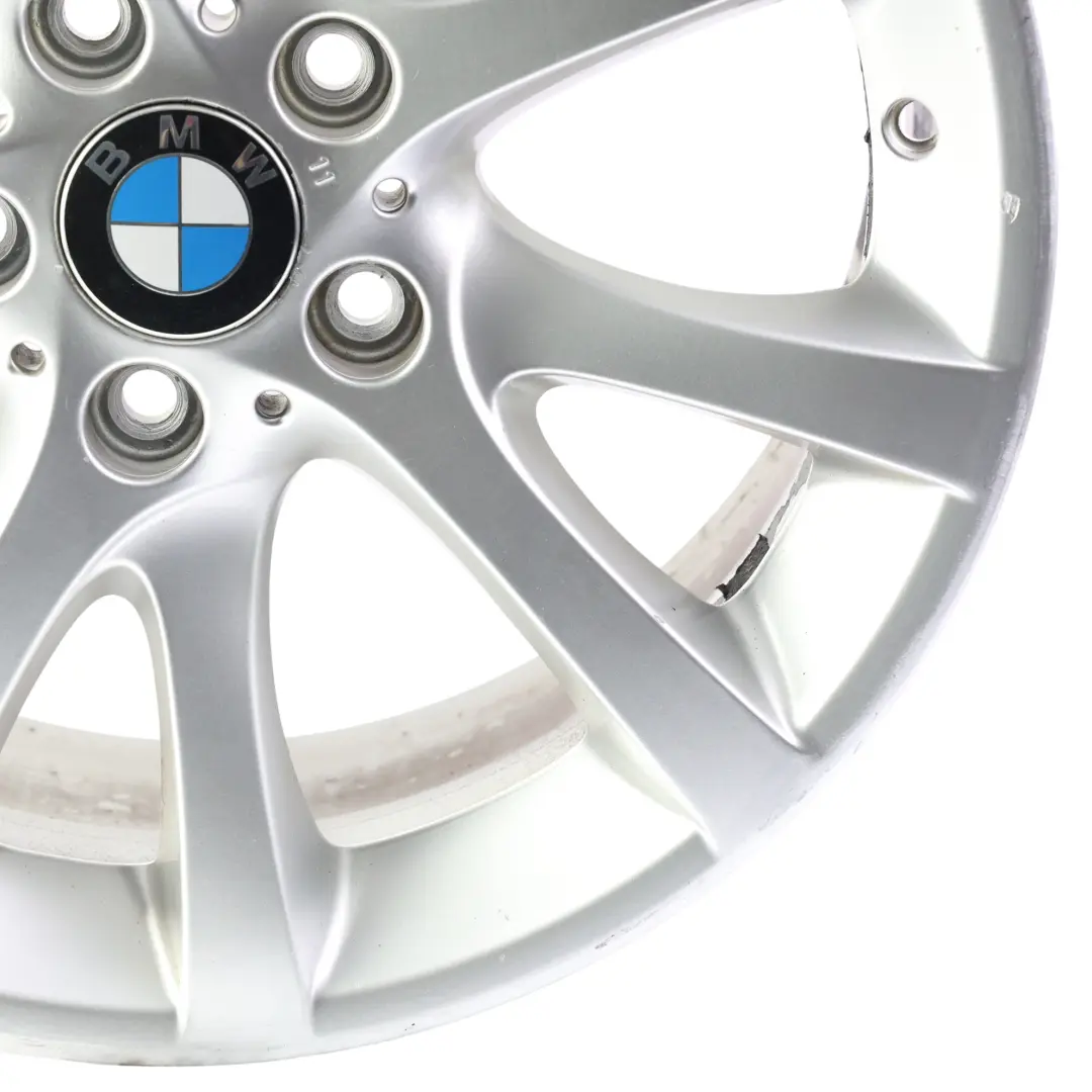 Felga Aluminiowa Srebrna 18" 8,5J ET:52 do BMW E81 E87 LCI o numerze 6795588 BMW E81 E87 LCI Felga Aluminiowa Srebrna 18" 8,5J ET:52 - SKU 6795588-1 - Numer Części 6795588