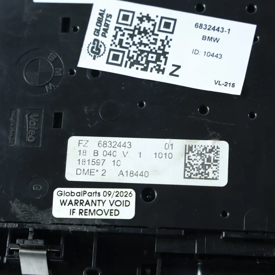Courtesy Light Interior Roof Panel Panoramic Roof Black to BMW X1 F48 with Part number 6832443 BMW X1 F48 Courtesy Light Interior Roof Panel Panoramic Roof Black - SKU 6832443-1 - Part number 6832443