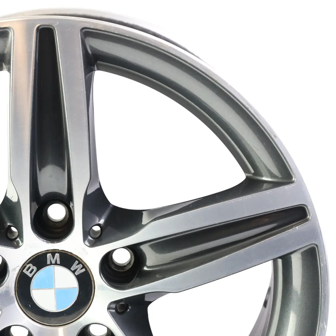Cerchio lega grigio 17" raggi stellati 379 ET:43 7,5J per BMW F20 F21 F22 con numero di parte 6850151 BMW F20 F21 F22 Cerchio lega grigio 17" raggi stellati 379 ET:43 7,5J - SKU 6850151-13 - Numero di parte 6850151