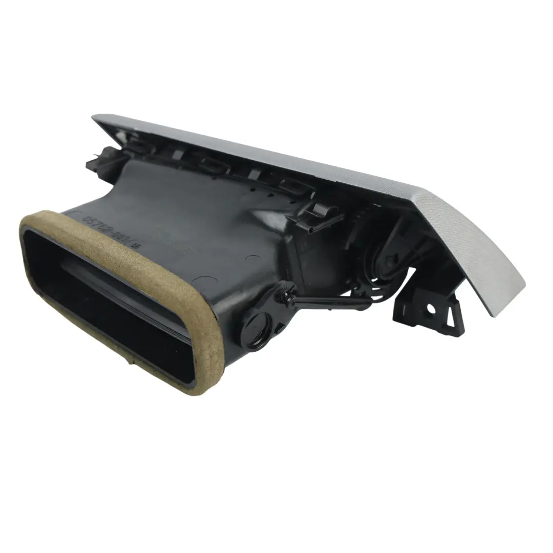 Front Dashboard Fresh Air Grille Vent Panel Right O/S to BMW E60 E61 with Part number 6949303 BMW E60 E61 Front Dashboard Fresh Air Grille Vent Panel Right O/S - SKU RHD-6949303-2 - Part number 6949303