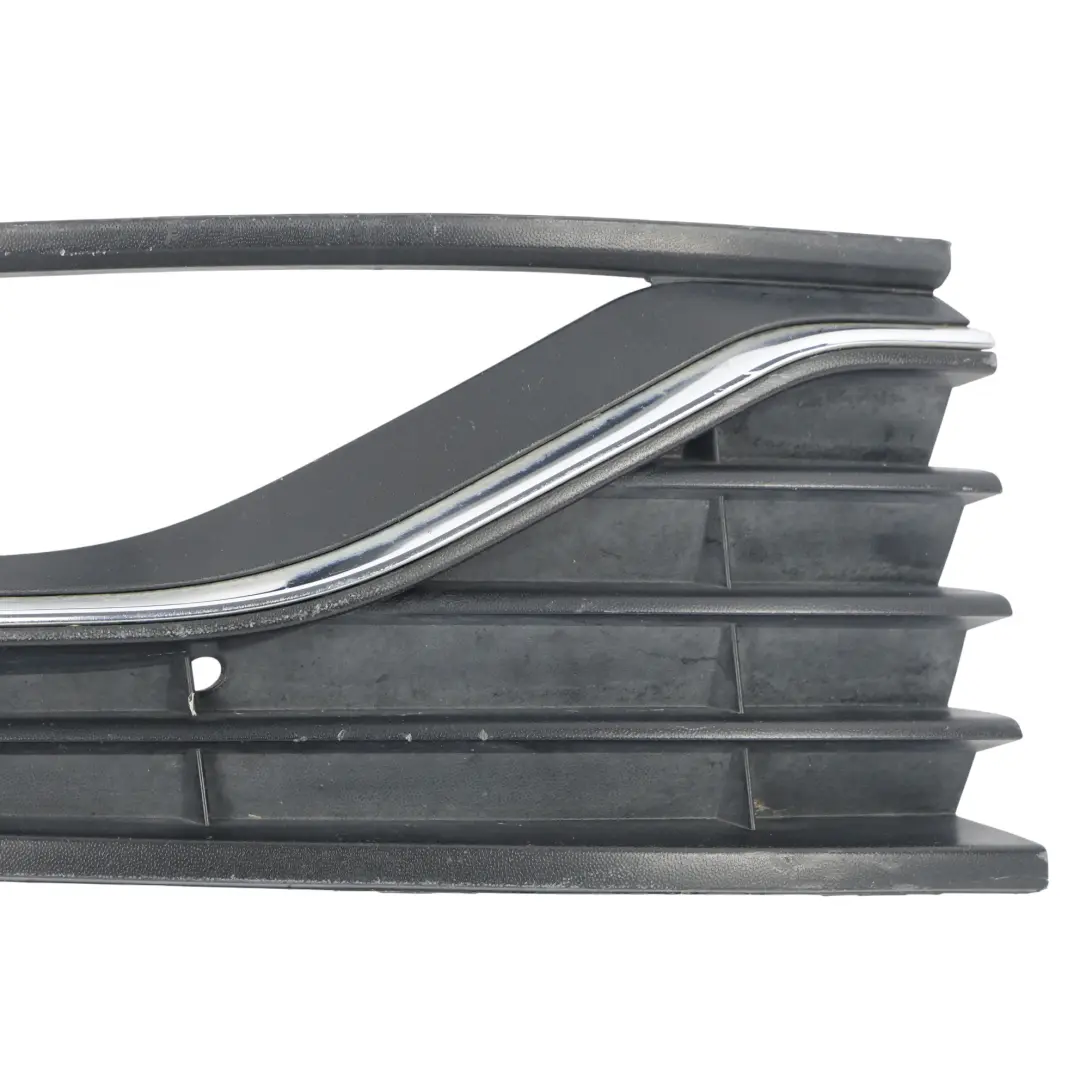 Nebelscheinwerfer Gitter Rechts für Volkswagen Polo 6C GTI mit Teilenummer 6C0853666G Volkswagen Polo 6C GTI Nebelscheinwerfer Gitter Rechts - SKU 6C0853666G-1 - Teilenummer 6C0853666G