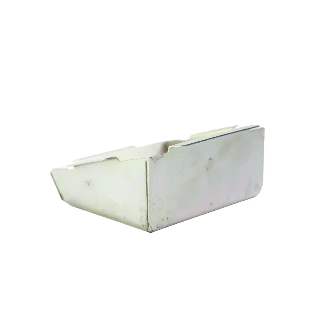 Mk2 1P Ibiza 6J Cornice Base Maniglia Portellone per Seat Leon con numero di parte 6J4827565E Seat Leon Mk2 1P Ibiza 6J Cornice Base Maniglia Portellone - SKU 6J4827565E-1 - Numero di parte 6J4827565E