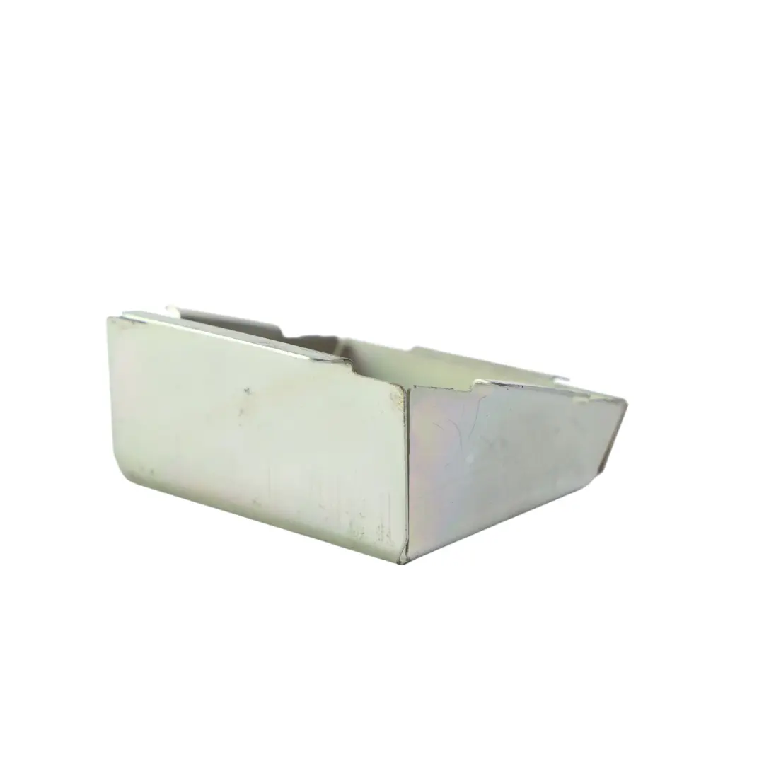 Mk2 1P Ibiza 6J Cornice Base Maniglia Portellone per Seat Leon con numero di parte 6J4827565E Seat Leon Mk2 1P Ibiza 6J Cornice Base Maniglia Portellone - SKU 6J4827565E-1 - Numero di parte 6J4827565E