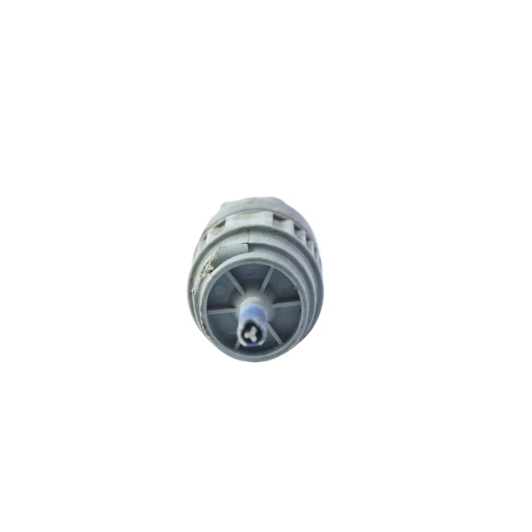 MK3 Scheibenwaschanlage Pumpe für Ford Focus mit Teilenummer 6M21-13K082-AB Ford Focus MK3 Scheibenwaschanlage Pumpe - SKU 6M21-13K082-AB - Teilenummer 6M21-13K082-AB