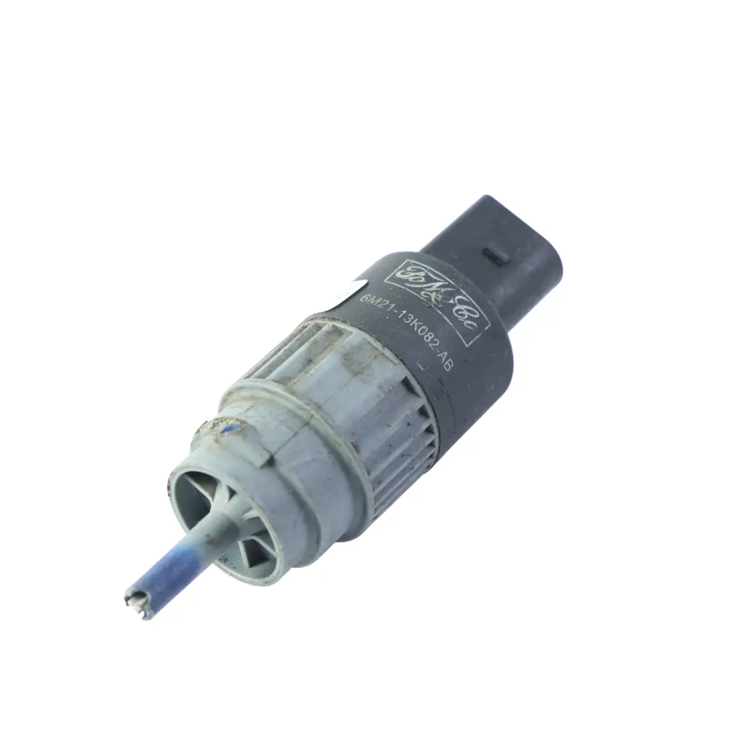 MK3 Scheibenwaschanlage Pumpe für Ford Focus mit Teilenummer 6M21-13K082-AB Ford Focus MK3 Scheibenwaschanlage Pumpe - SKU 6M21-13K082-AB - Teilenummer 6M21-13K082-AB