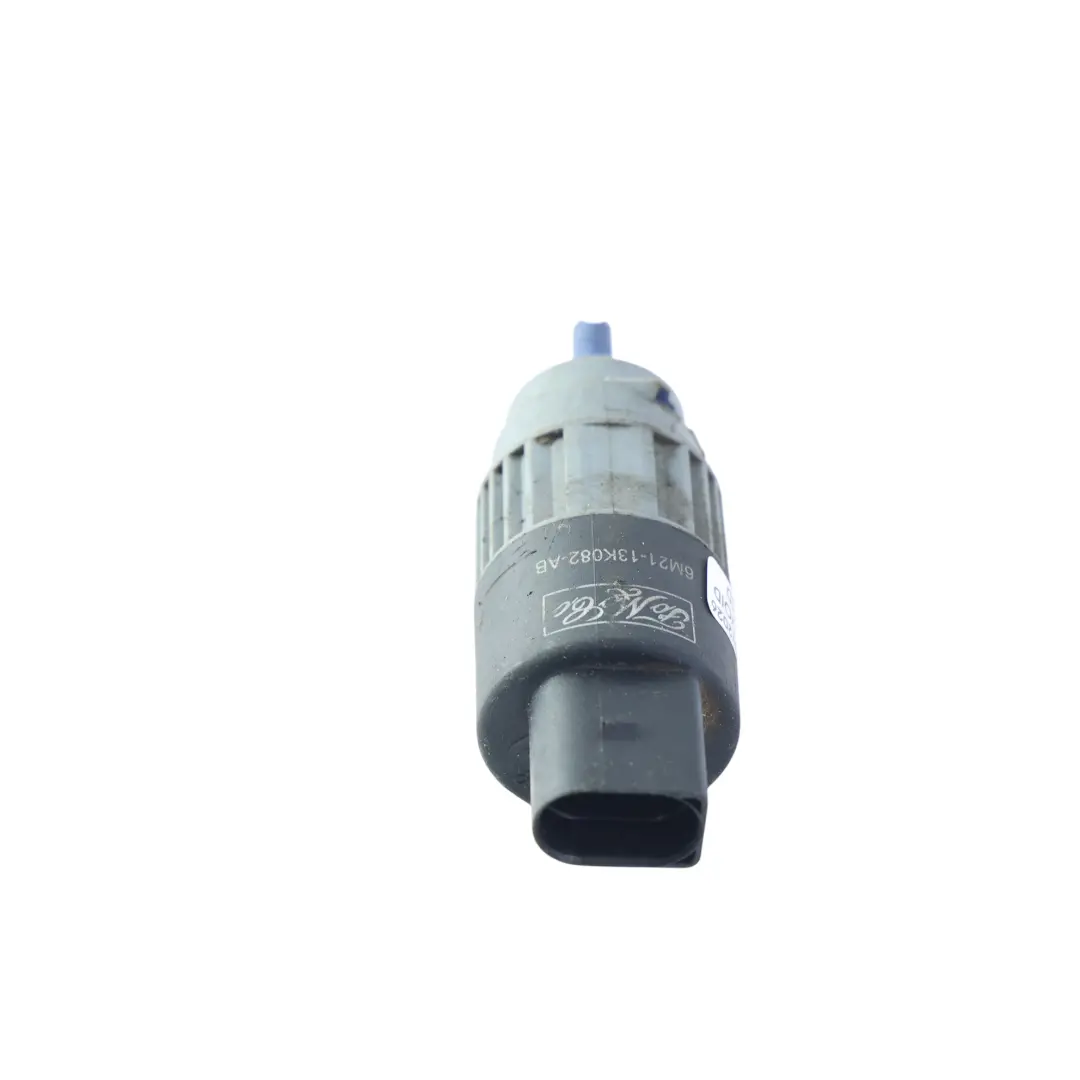 MK3 Scheibenwaschanlage Pumpe für Ford Focus mit Teilenummer 6M21-13K082-AB Ford Focus MK3 Scheibenwaschanlage Pumpe - SKU 6M21-13K082-AB - Teilenummer 6M21-13K082-AB
