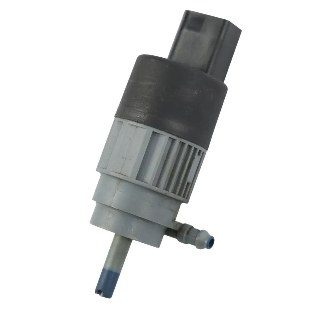 MK3 Pompa Lavavetri Parabrezza per Ford Focus con numero di parte 6M21-13K082-AB Ford Focus MK3 Pompa Lavavetri Parabrezza - SKU 6M21-13K082-AB - Numero di parte 6M21-13K082-AB