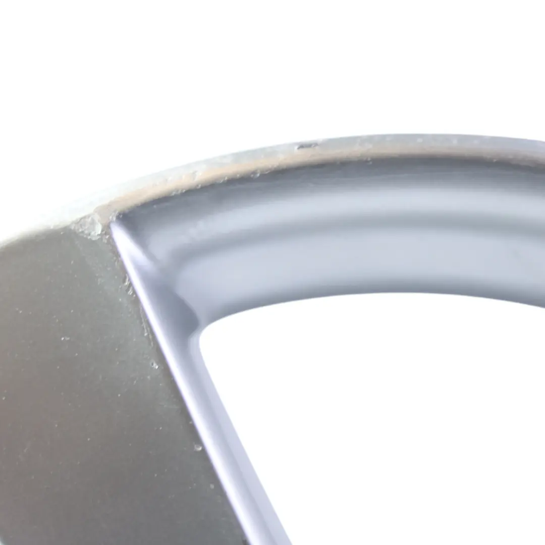 MK4 Jante Alliage Argent 15" 6J ET:43 pour Volkswagen Polo à propos du numéro de pièce 6Q0601025R Volkswagen Polo MK4 Jante Alliage Argent 15" 6J ET:43 - SKU 6Q0601025R-1 - Numéro de pièce 6Q0601025R