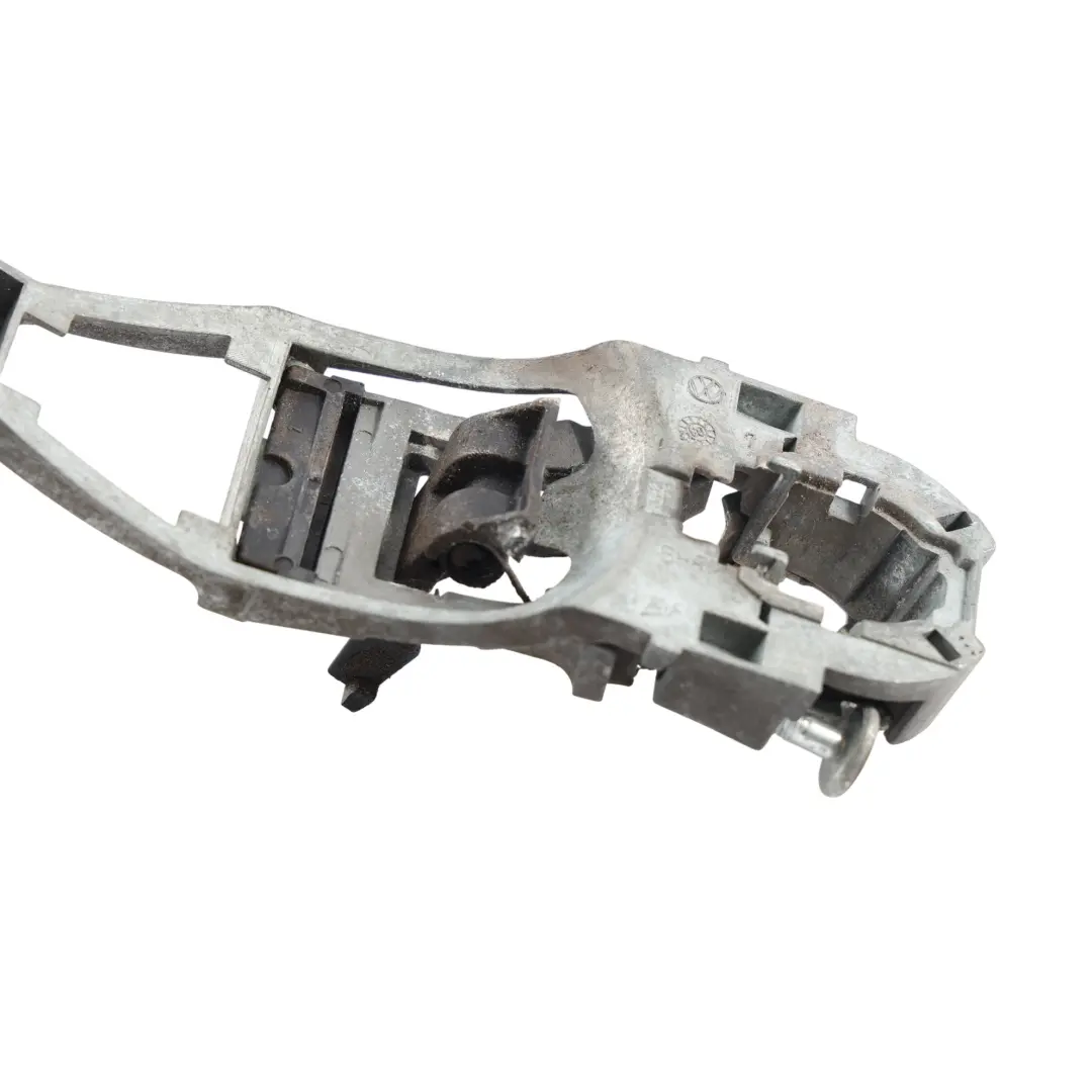 VW Polo Mk4 Seat Leon 1P Door Handle Support Mount Bracket Right O/S - SKU 6Q0837886A - Part number 6Q0837886A