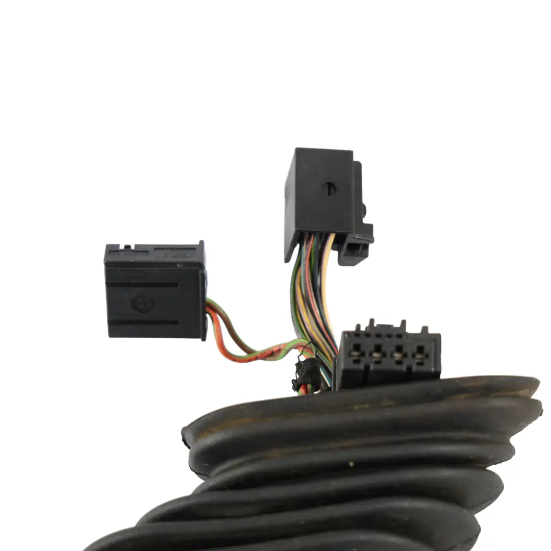 Mk4 5Dr Front Door Wiring Harness Cable Driver's Side to Volkswagen Polo with Part number 6Q0971120C Volkswagen Polo Mk4 5Dr Front Door Wiring Harness Cable Driver's Side - SKU 6Q0971120C - Part number 6Q0971120C