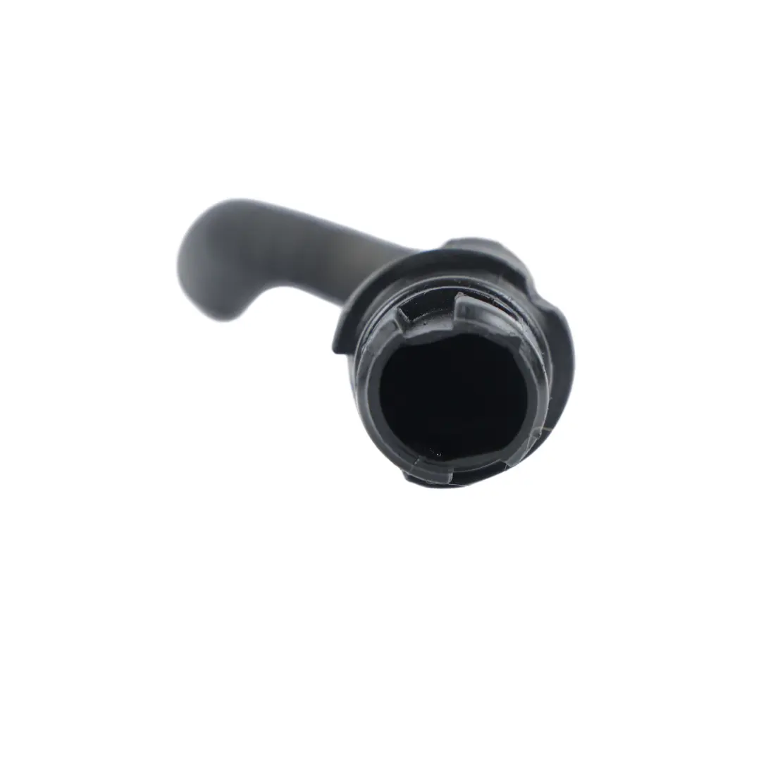 Filter Box Pipe Pipe Line Hose 1.6 TDI CAYC to Audi A1 8X Air with Part number 6R0129637E Audi A1 8X Air Filter Box Pipe Pipe Line Hose 1.6 TDI CAYC - SKU 6R0129637E - Part number 6R0129637E