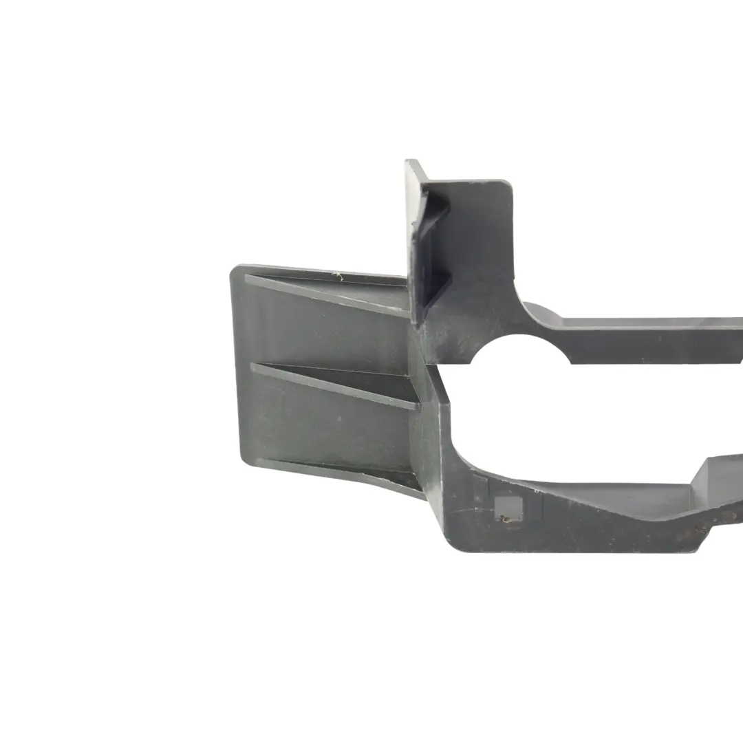 Scheinwerfer Abdeckung Halterung Links für Land Rover Range Rover L322 mit Teilenummer 7009235 Land Rover Range Rover L322 Scheinwerfer Abdeckung Halterung Links - SKU 7009235 - Teilenummer 7009235