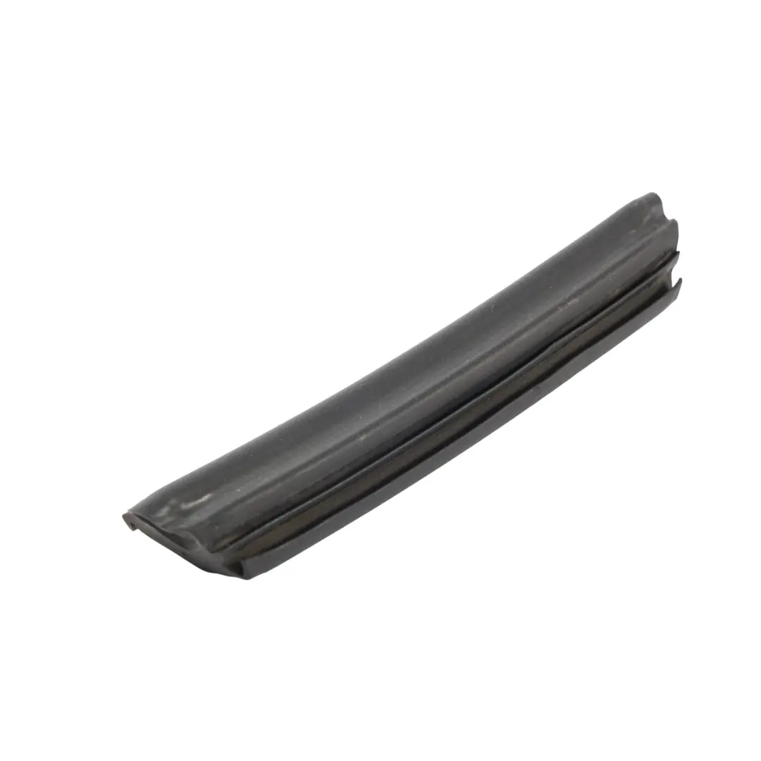 Listwa Prowadząca Szyby Drzwi Lewa do BMW Z4 E85 Roadster o numerze 7043895 BMW Z4 E85 Roadster Listwa Prowadząca Szyby Drzwi Lewa - SKU 7043895-1 - Numer Części 7043895