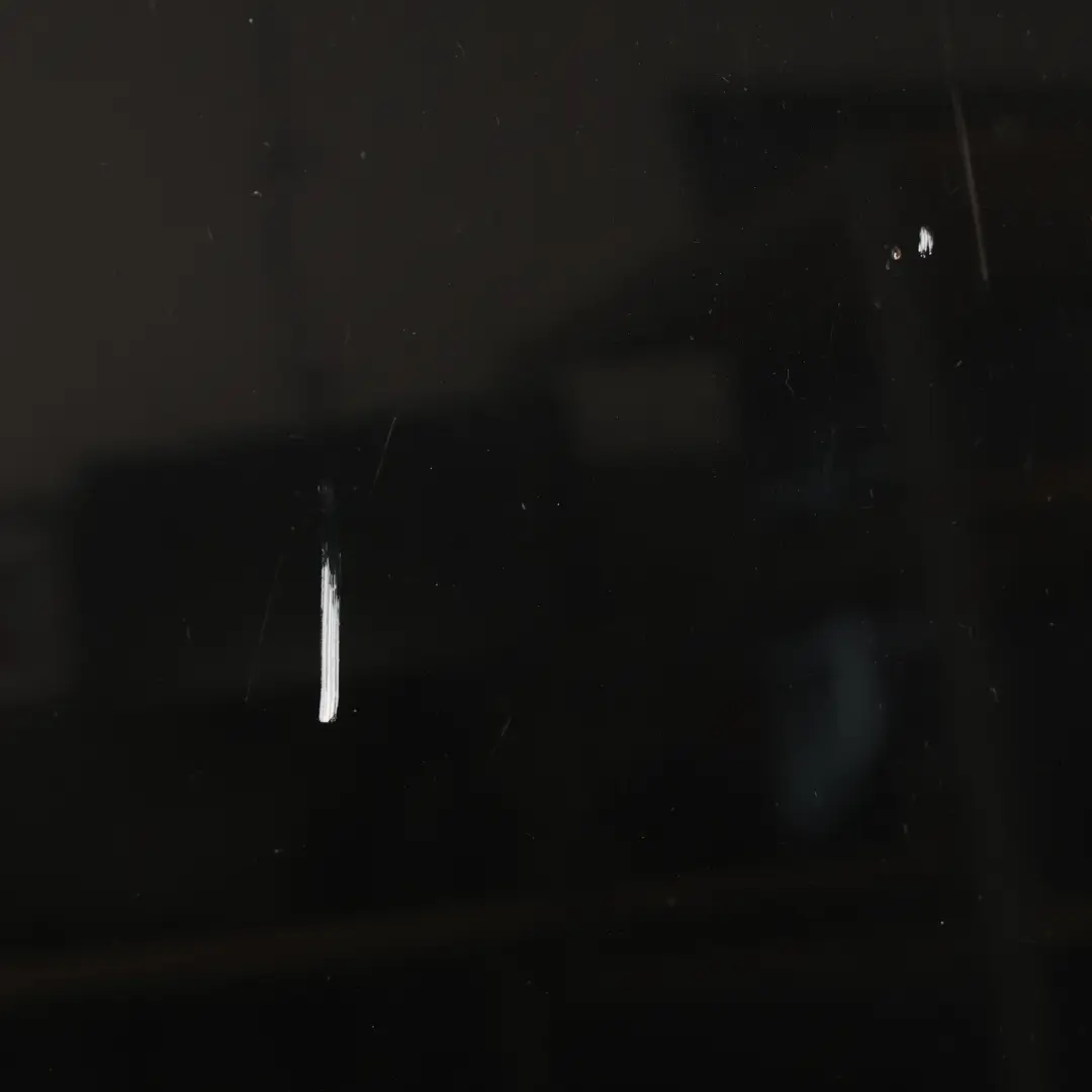 Maska Pokrywa Silnika Czarny Sapphire Metallic - 475 do BMW E60 E61 o numerze 7111385 BMW E60 E61 Maska Pokrywa Silnika Czarny Sapphire Metallic - 475 - SKU 7111385-BS - Numer Części 7111385