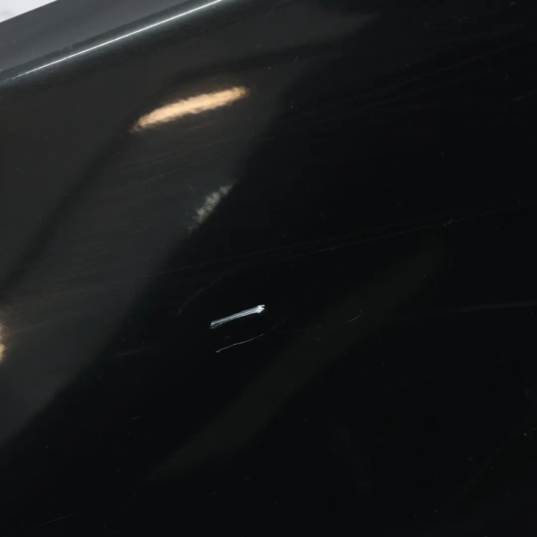 Seitenverkleidung Vorne Links Kotflügel Schwarz Saphir Metallic 475 für BMW E60 E61 mit Teilenummer 7111429 BMW E60 E61 Seitenverkleidung Vorne Links Kotflügel Schwarz Saphir Metallic 475 - SKU 7111429-BS - Teilenummer 7111429