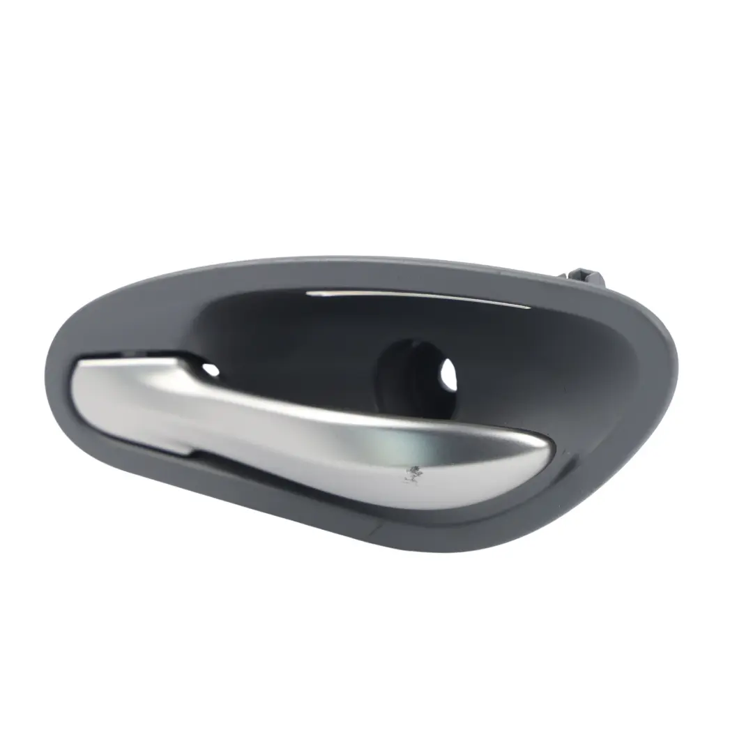 Manija Puerta Interior Izquierda Gris Ruthenium 7116065 para BMW 6 Series E63 E64 con número de pieza 7119061 BMW 6 Series E63 E64 Manija Puerta Interior Izquierda Gris Ruthenium 7116065 - SKU 7119061-1 - Número de pieza 7119061