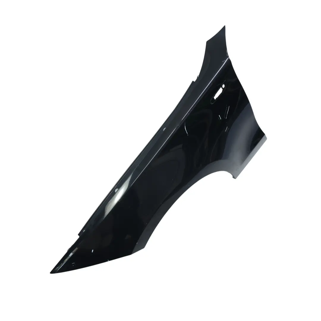 BMW E81 E87 Aile Avant Gauche Noir 668 - SKU 7133227-SCH2 - Numéro de pièce 7133227
