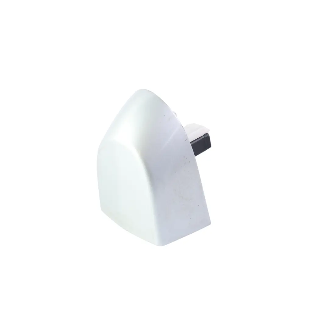 Tapa Manija Puerta Trasera Izquierda Plata Glaciar A83 para BMW E90 F20 F30 F32 con número de pieza 0399177 BMW E90 F20 F30 F32 Tapa Manija Puerta Trasera Izquierda Plata Glaciar A83 - SKU 0399177-GSB - Número de pieza 0399177