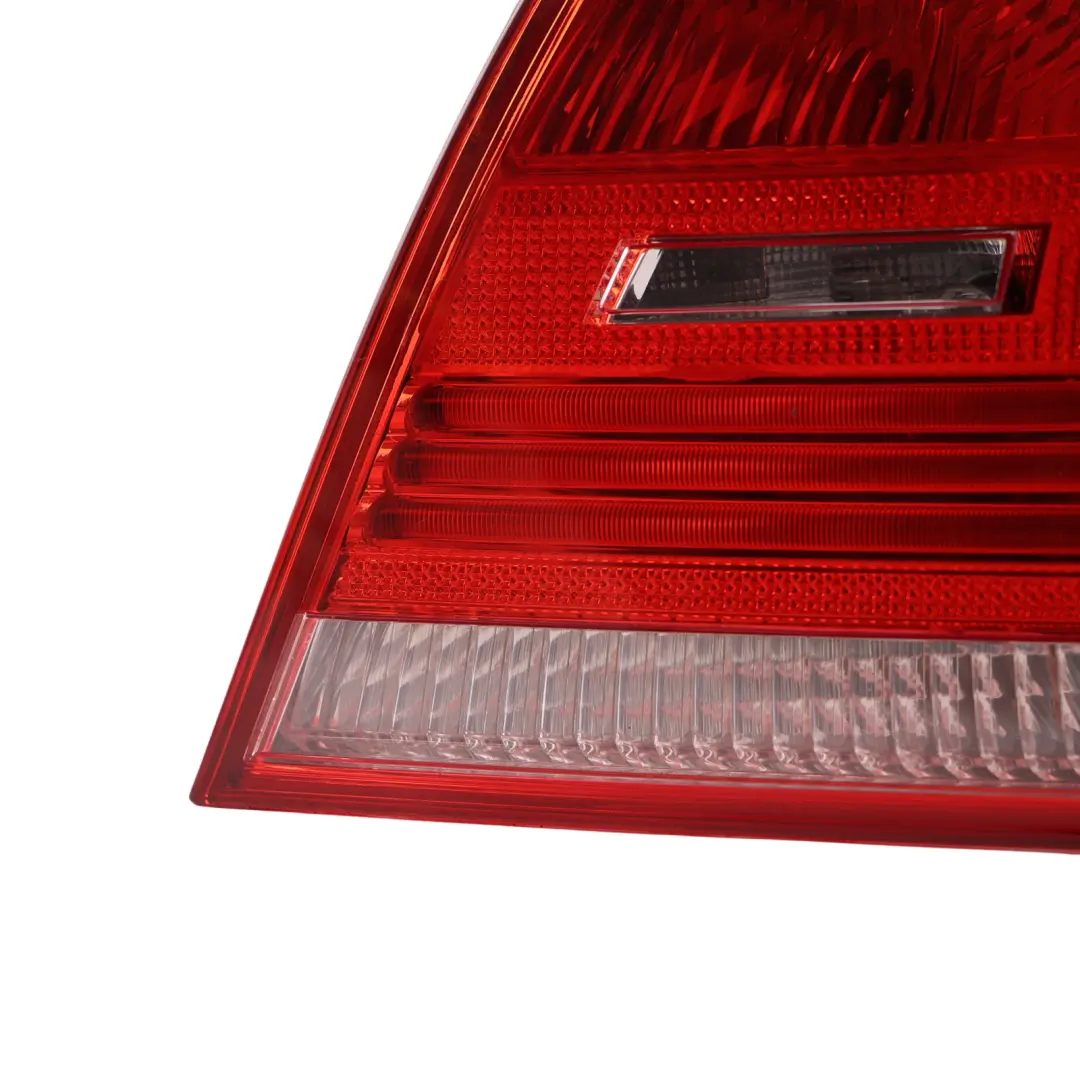 Light Lamp Panel Rear Right O/S to BMW 3 Series E93 with Part number 7162302 BMW 3 Series E93 Light Lamp Panel Rear Right O/S - SKU 7162302 - Part number 7162302