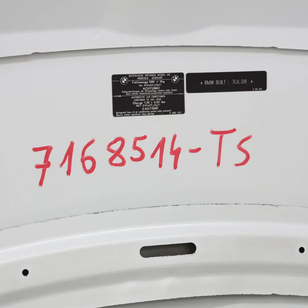 Maska Pokrywa Silnika Titansilber Srebrny Metalik - 354 do BMW E92 E93 o numerze 7168514 BMW E92 E93 Maska Pokrywa Silnika Titansilber Srebrny Metalik - 354 - SKU 7168514-TS - Numer Części 7168514