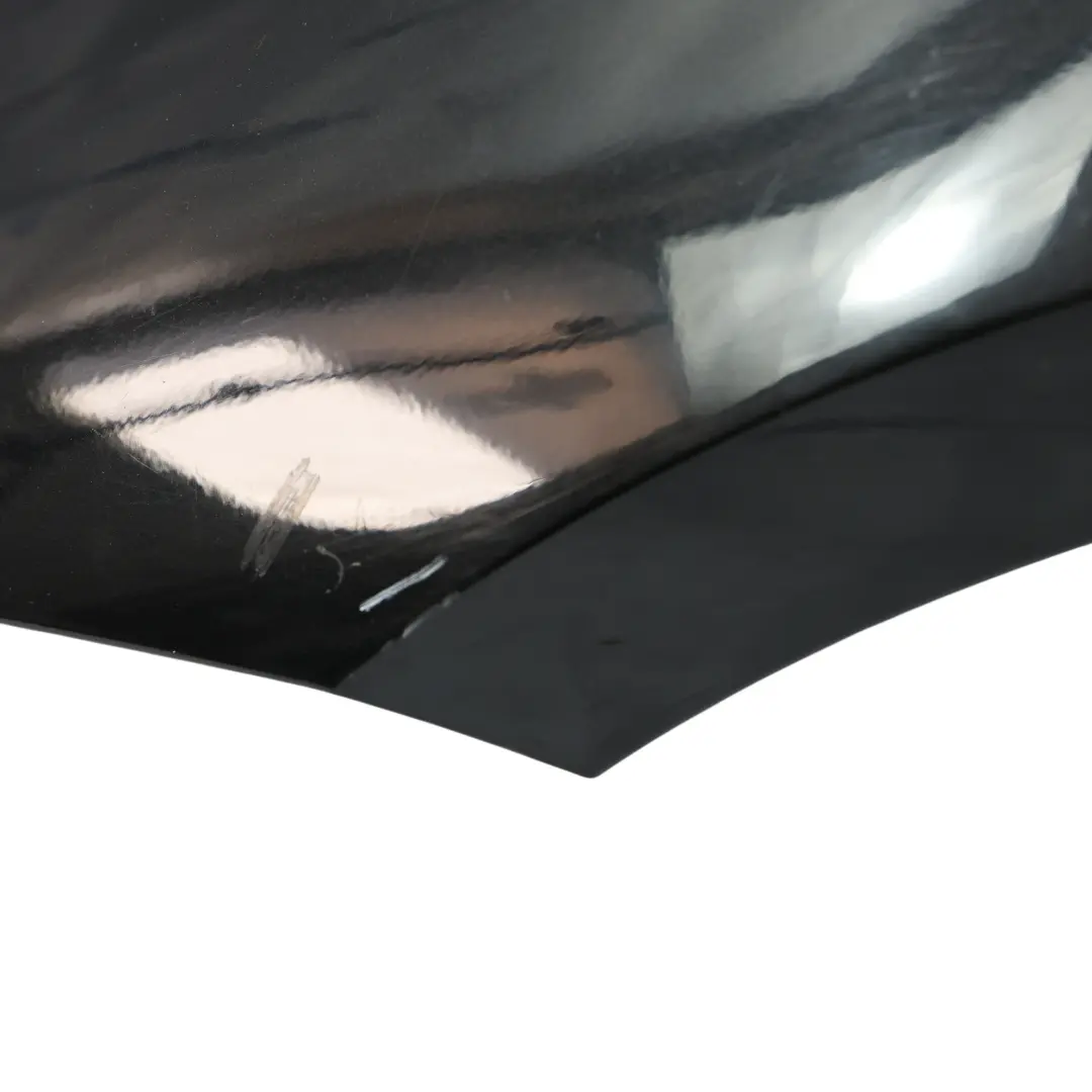 Parafango Anteriore Sinistro Nero Sapphire Metallizzato 475 per BMW E92 E93 con numero di parte 7168987 BMW E92 E93 Parafango Anteriore Sinistro Nero Sapphire Metallizzato 475 - SKU 7168987-BS - Numero di parte 7168987