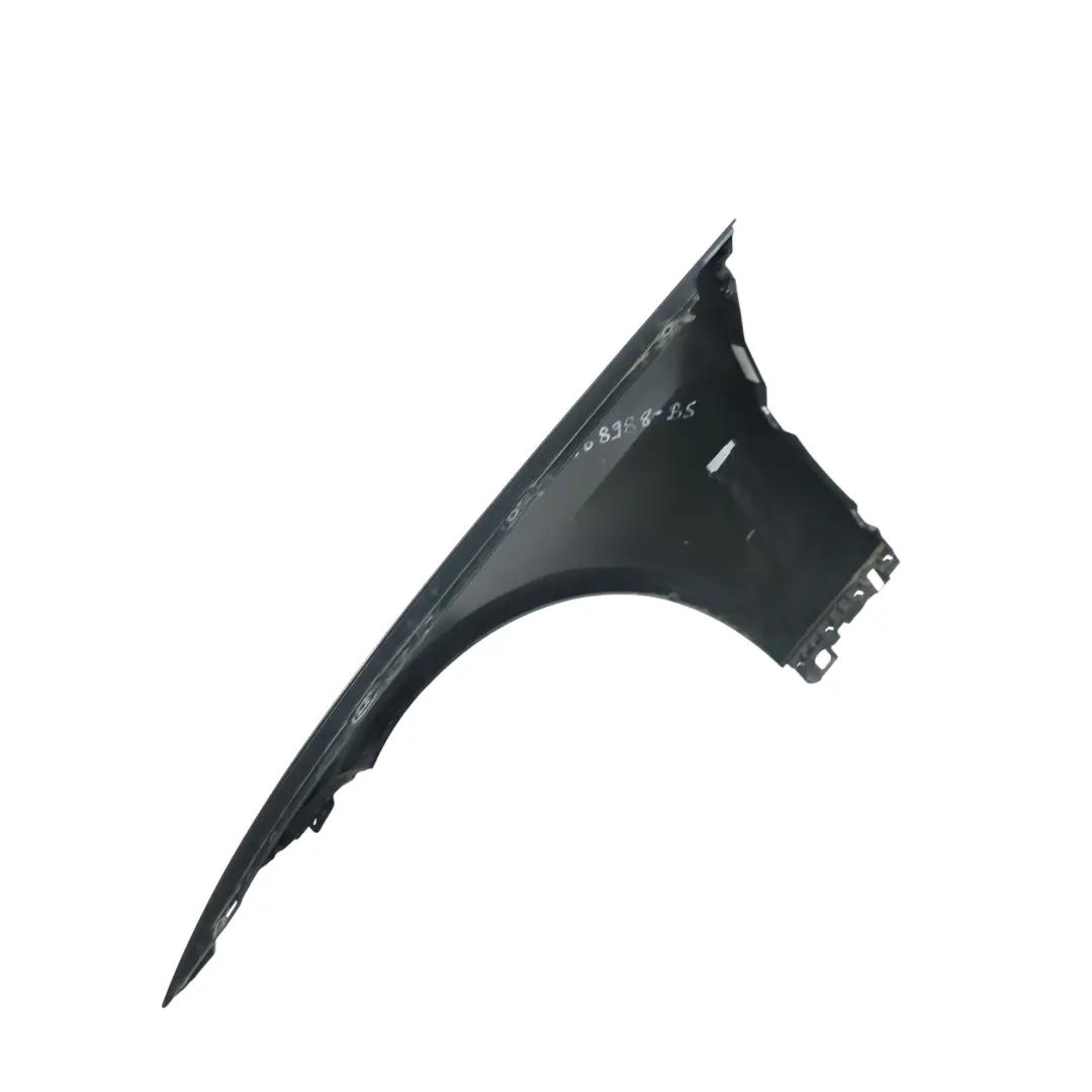 Panneau Latéral Aile Avant Droite Black Sapphire Noir - 475 pour BMW E92 E93 à propos du numéro de pièce 7168988 BMW E92 E93 Panneau Latéral Aile Avant Droite Black Sapphire Noir - 475 - SKU 7168988-BS - Numéro de pièce 7168988