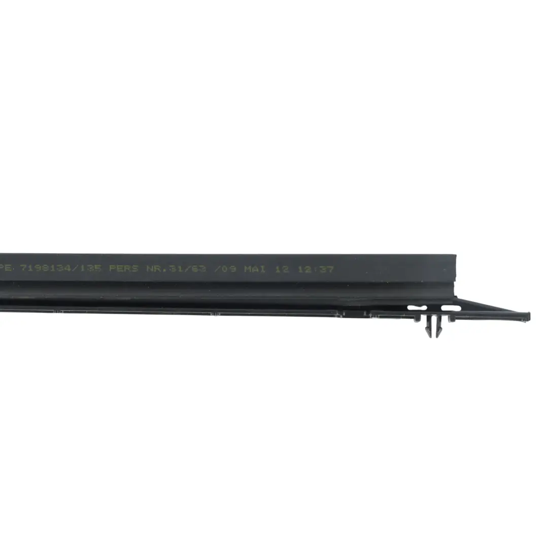 Schiebedach Gummi Dichtung Rechts für BMW E71 E72 mit Teilenummer 7176208 BMW E71 E72 Schiebedach Gummi Dichtung Rechts - SKU 7176208 - Teilenummer 7176208