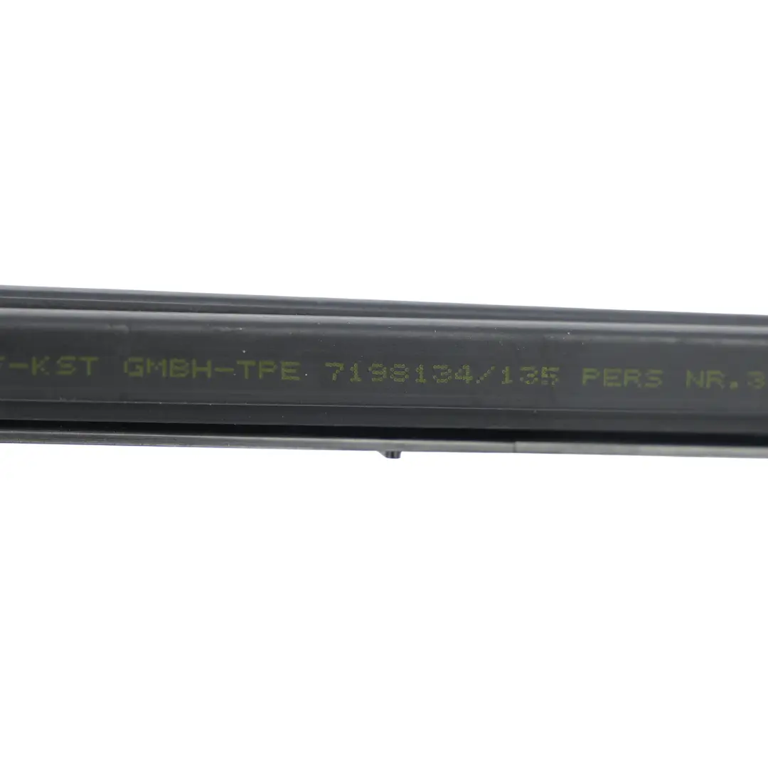 Sunroof Sliding Roof Rubber Boot Trim Seal Right O/S to BMW E71 E72 with Part number 7176208 BMW E71 E72 Sunroof Sliding Roof Rubber Boot Trim Seal Right O/S - SKU 7176208 - Part number 7176208